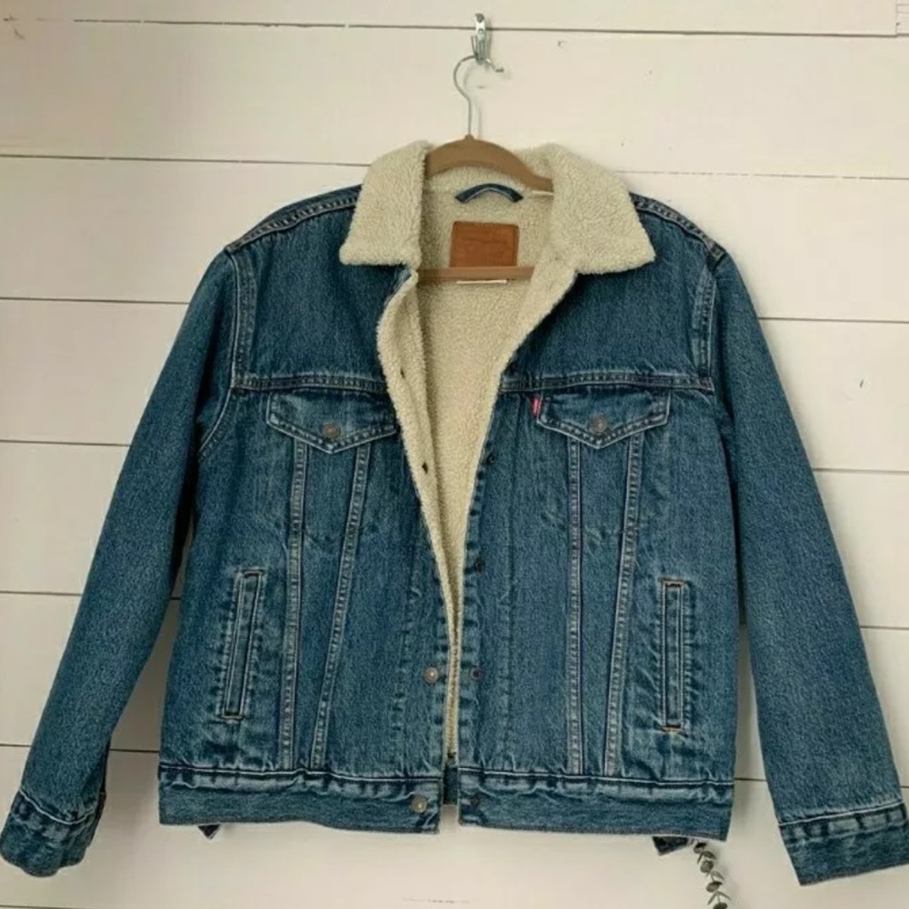 Levi’s Large Denim Sherpa Collar Jean Jacket